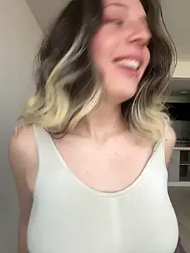 Stripchat Live Porn of Enyeld_ruru