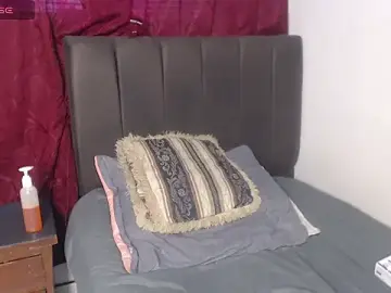 Stripchat Live Sex Cam of harley_sweet-69