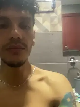 Stripchat Adult Webcams of Benjamin_show