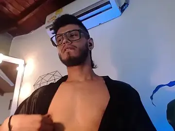 Stripchat Adult Video Chat of Colby_brown03