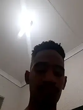 Stripchat Sex Chat of gemini_loops