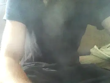 Stripchat Sex Cam of luke_thighwalker2469