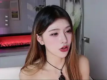 Stripchat Live Sex Cam of Kiki--2025