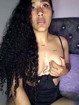 Stripchat Free Porn Cam of jaderossxx