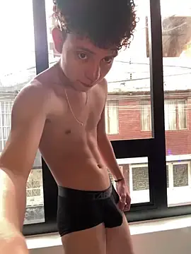 Stripchat Adult Webcams of yoursexyjose