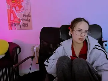 Stripchat Free Porn Cam of ava_mystic_