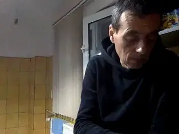 Stripchat Adult Webcams of adiluci1