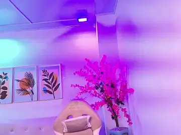 Stripchat Sex Cam of Anie_johnson