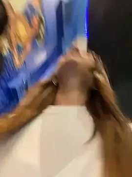 Stripchat Live Sex Cam of allisonn_parker26