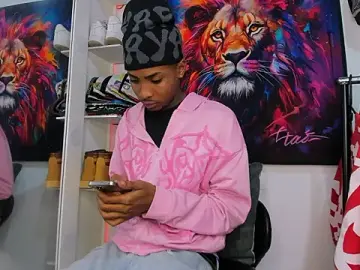 Stripchat Free Porn Cam of Pantera_black_21