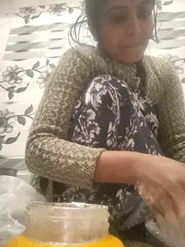 Stripchat Watch Live Sex Cams of LUCKY_cut