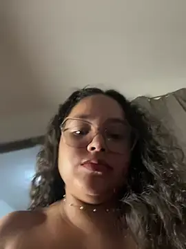 CurlyGirl_1 from stripchat
