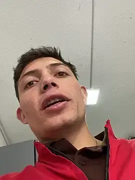 Stripchat Best Webcam of santiObrero