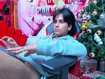 Stripchat Best live sex cam show of alex_477