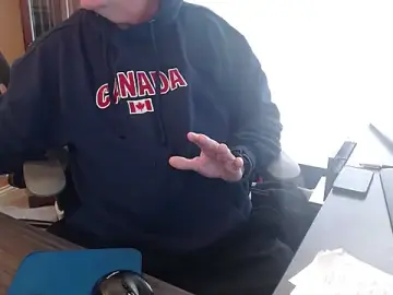 Stripchat Free Live Porn of olderandwiser2