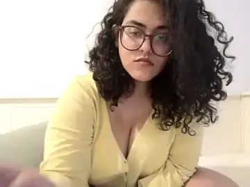 Curvydesifromgermany from stripchat