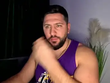 Stripchat Live Porn of Gold_Alpha_Boy