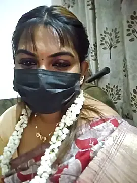 Stripchat Adult Webcam of Tamil_Smiley_Queen