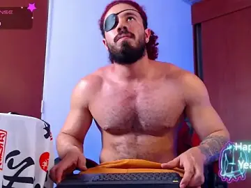 Stripchat Free Porn Cam of pirata_fitness