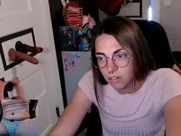 Stripchat Watch Live Sex Cams of KierBearKisses