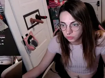 Stripchat Sex Cam of KierBearKisses