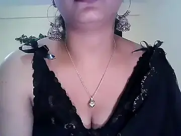 Stripchat Sex Cam of Model-Tanya