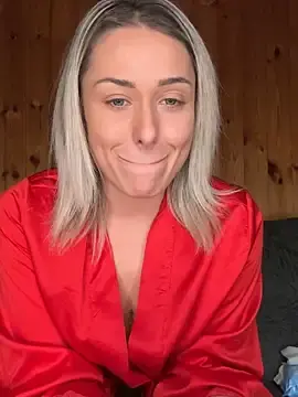 Stripchat Best live sex cam show of petrouchkaaa_