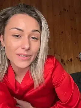 Stripchat Sex Chat of petrouchkaaa_