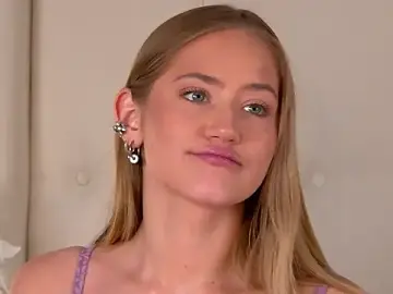 Stripchat Adult Video Chat of ur_wet_dreams