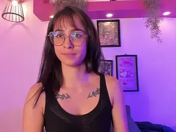 Stripchat Adult Webcams of Alana_Martinez_