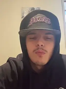 Stripchat Adult Webcam of CarmeloA