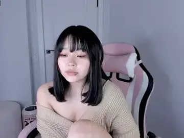 Stripchat Sex Cam of hee_young11