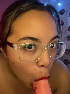 Stripchat Live Porn of Lindalatina2001