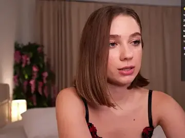 Stripchat Sex Cam of MyLoveEllen