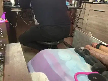 Stripchat Live Sex Cam of misteryman1956