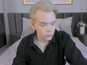 Stripchat Free Porn Cam of Je_Salvatore