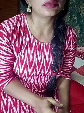 Shalini_telugu09 from stripchat