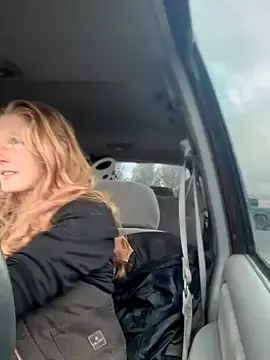 Stripchat Live Sex of GoldenFlameGoddess