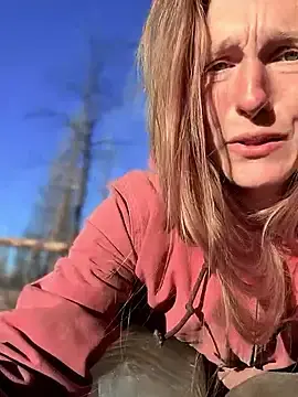 Stripchat Sex Cam of GoldenFlameGoddess