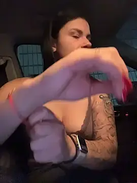 Stripchat Free Live Porn of MiraReach