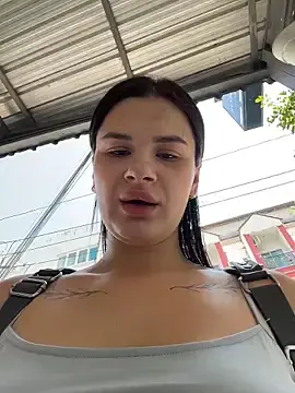 Stripchat Live Porn of MiraReach