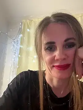 LucieMack from stripchat