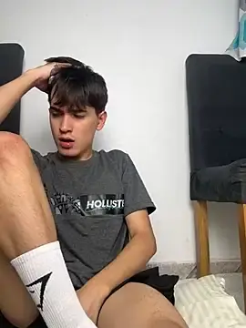 Stripchat Free Porn Cam of Naim_TheKing