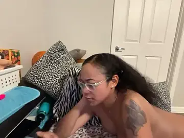 Stripchat Adult Webcam of RylReese