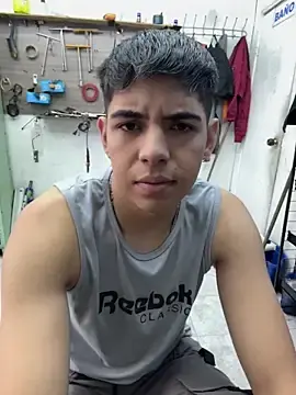 Stripchat Free Porn Cam of Johan_stick