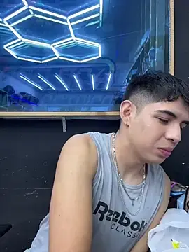 Stripchat Sex Cam of Johan_stick