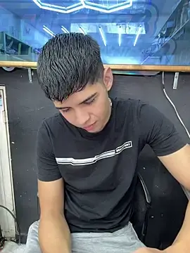 Stripchat Live Sex of Johan_stick