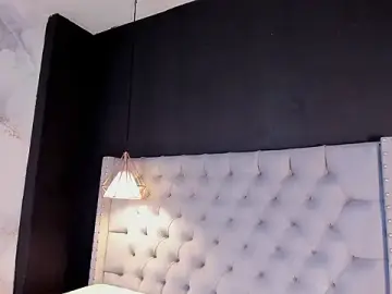 Stripchat Sex Cam of Sara_conde