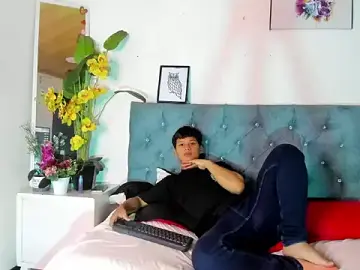 Stripchat Live Sex of AlexDuMontt