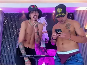 Stripchat Best live sex cam show of handsome_boys22